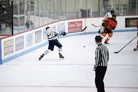 12.26.19 Hibbing Boys Hockey Edit (36)