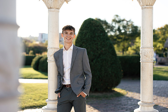 Oscar Senior Shoot-1-142