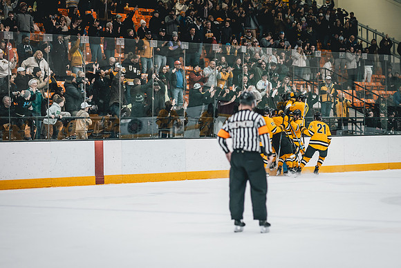 MHOK vs UWSP G2-1-210