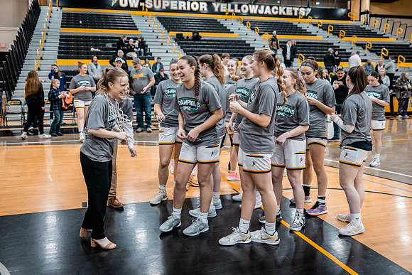 UWS WBB vs UNW-1-198