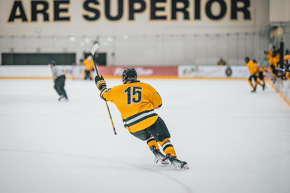 MHOK vs UWSP G2-1-200