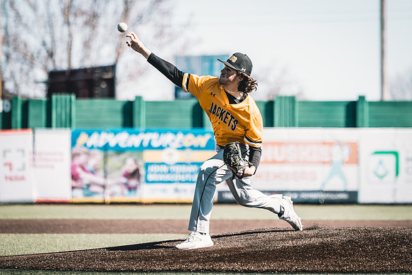 UWS BSB vs CSS-1-70