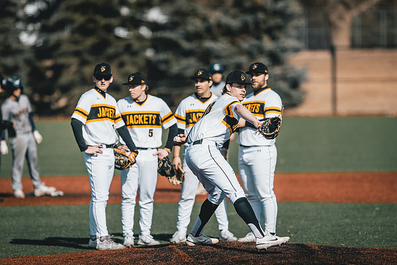 UWS BSB vs CAR DH-1-177