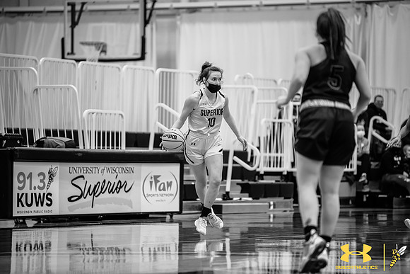 2022.01.14 UWS WBB vs. Crown WM84