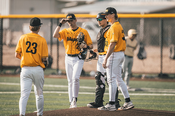 UWS BSB vs Loras-1-170