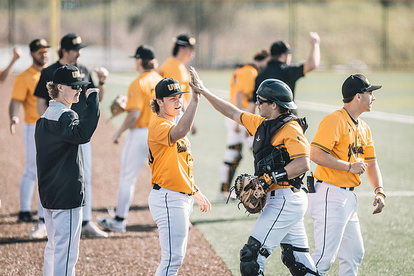 UWS BSB vs Loras-1-56