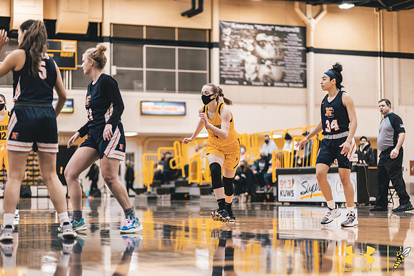2022.01.29 UWS WBB vs. Northland WM99