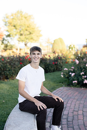 Oscar Senior Shoot-1-104