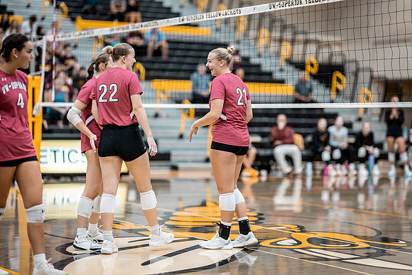 DNT UWS VB vs Morris-1-153
