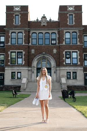 WSOC Senior Shoot -1-59