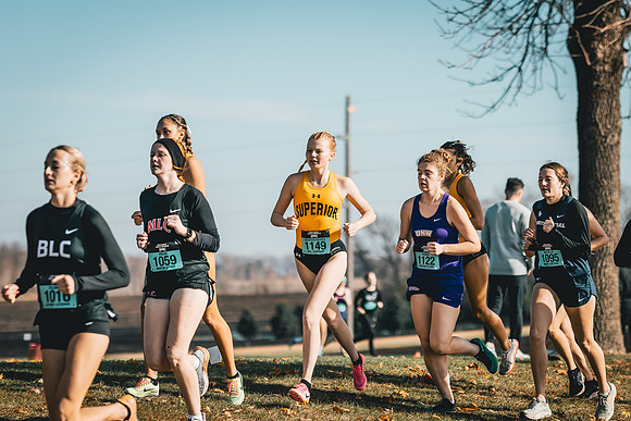 UWS XC CHAMP-1-76