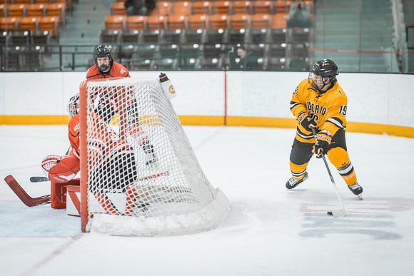UWS MHOK vs UWRF-1-99