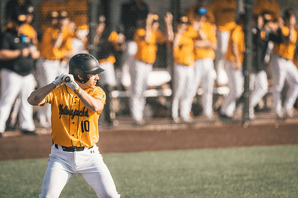 UWS BSB vs Loras-1-210