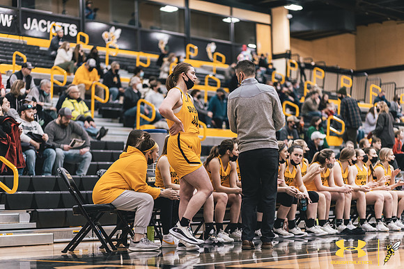 2022.01.29 UWS WBB vs. Northland WM98