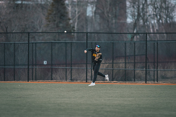 UWS BSB vs Crown -1-82