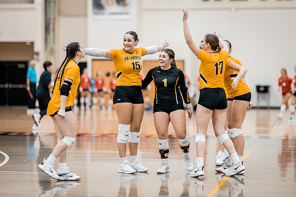 UWS VB vs. UHMB-1-85