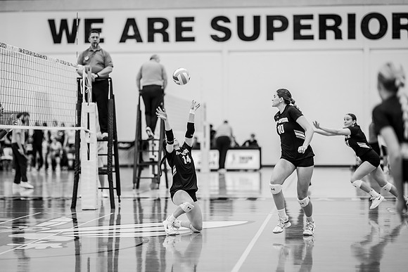UWS VB vs. HU-1-18