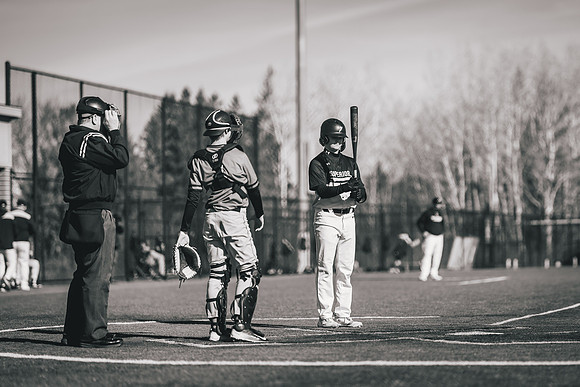 UWS vs MLC DH-1-77
