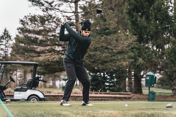 UWS GOLF vs CSS-1-210