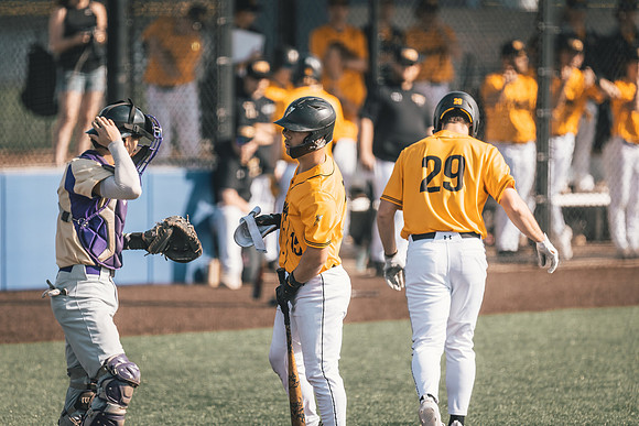 UWS BSB vs Loras-1-82