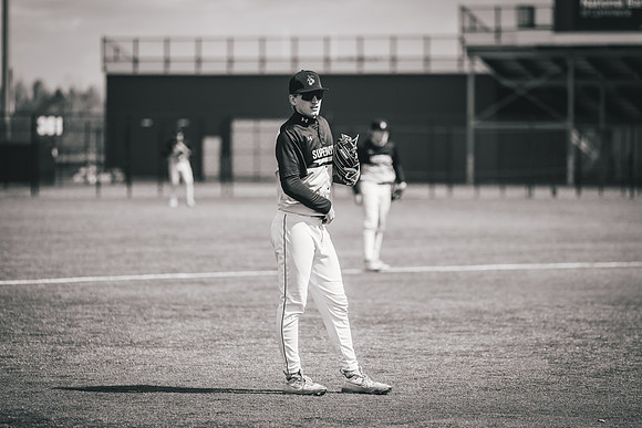 UWS BSB vs Crown D2 DH-1-60