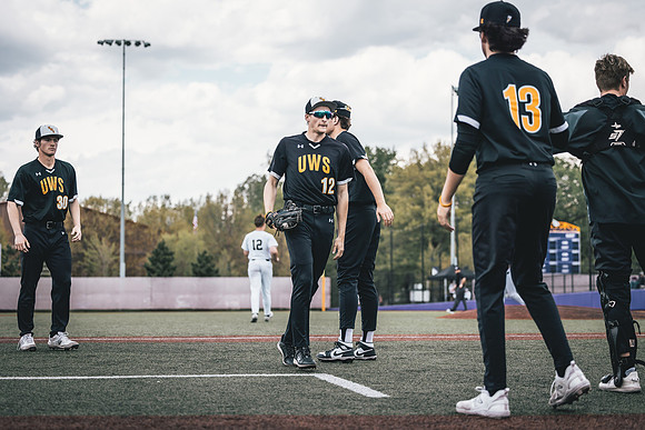 UWS Baseball vs UNW-1-33