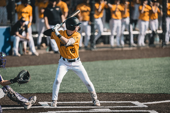 UWS BSB vs Loras-1-71