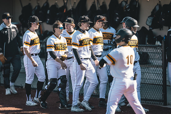 UWS BSB vs CAR DH-1-74