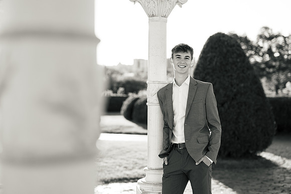 Oscar Senior Shoot-1-145