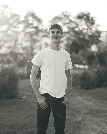 Oscar Senior Shoot-1-90
