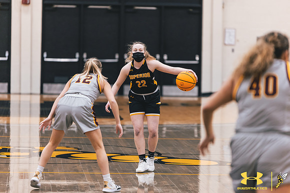 2022.01.15 UWS WBB vs. UMM WM17