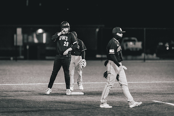 UWS BSB vs Crown -1-147
