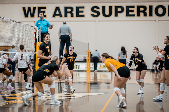 UWS VB vs. HU-1-19