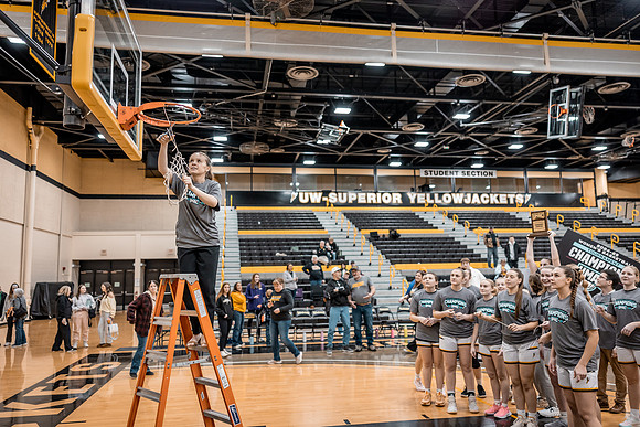 UWS WBB vs UNW-1-193