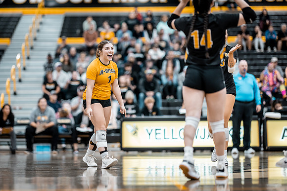 UWS VB vs. NCU -1-5