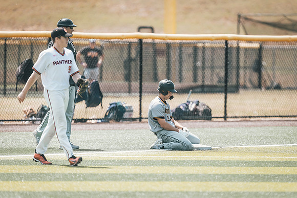 UWS BSB vs Greenville-1-255