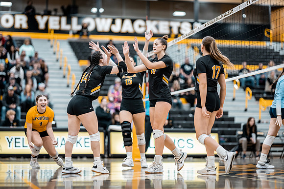 UWS VB vs. NCU -1-9