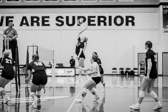 UWS VB vs. HU-1-60