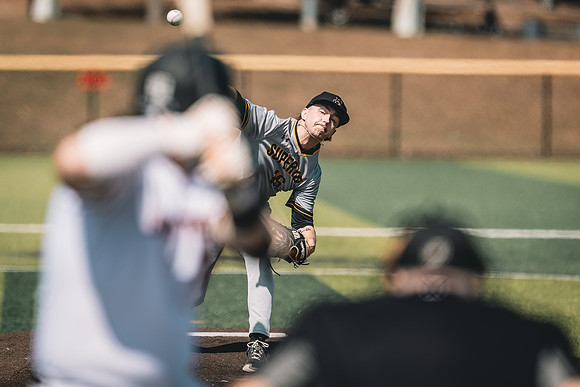 UWS BSB vs Greenville-1-50
