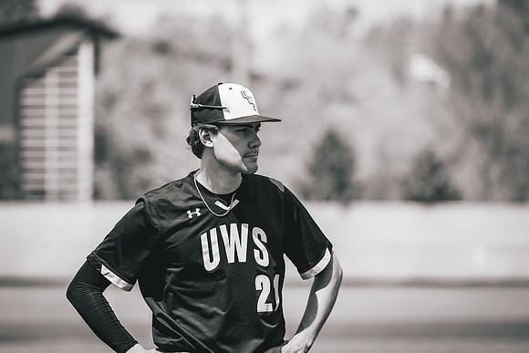 UWS Baseball vs UNW-1-37