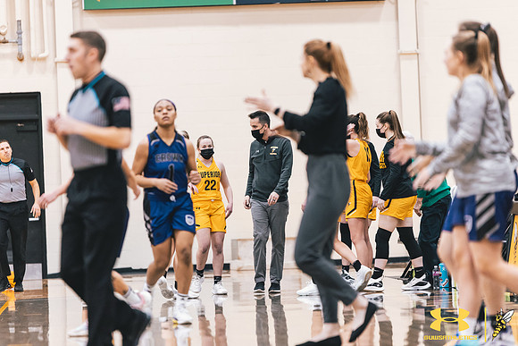 2022.01.14 UWS WBB vs. Crown WM30