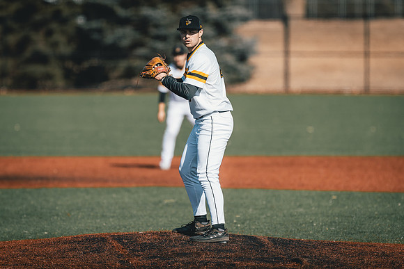 UWS BSB vs CAR DH-1-39
