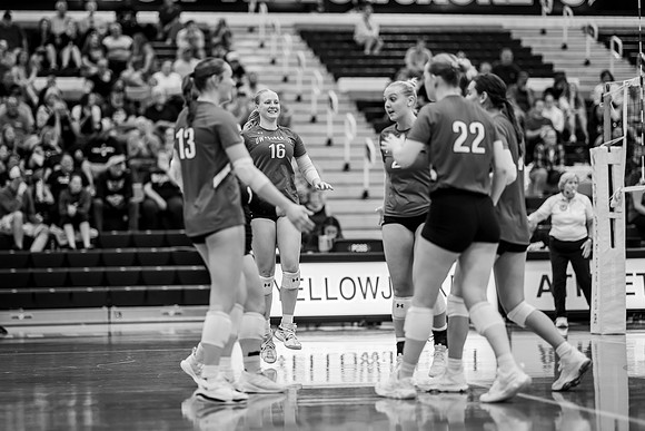 DNT UWS VB vs Morris-1-142