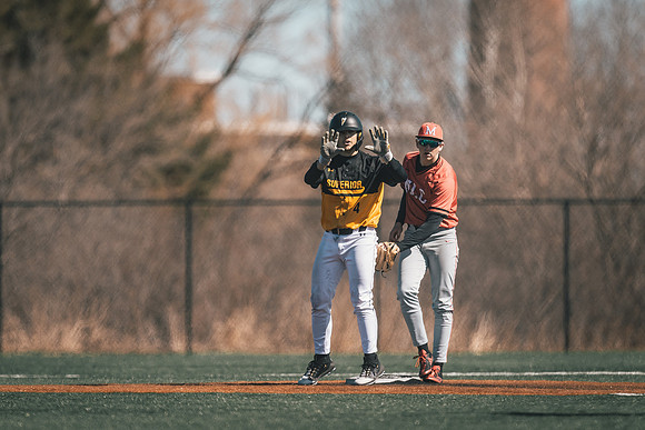 UWS vs MLC DH-1-161