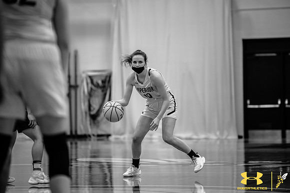 2022.01.14 UWS WBB vs. Crown WM58