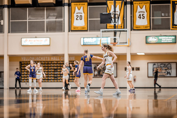 UWS WBB vs UNW-1-76
