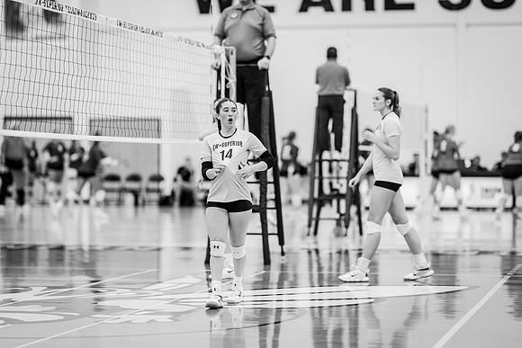UWS VB vs. UHMB-1-33