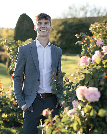 Oscar Senior Shoot-1-161