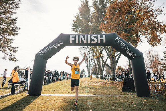 UWS XC CHAMP-1-224