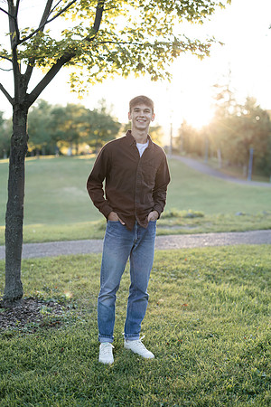 Oscar Senior Shoot-1-204
